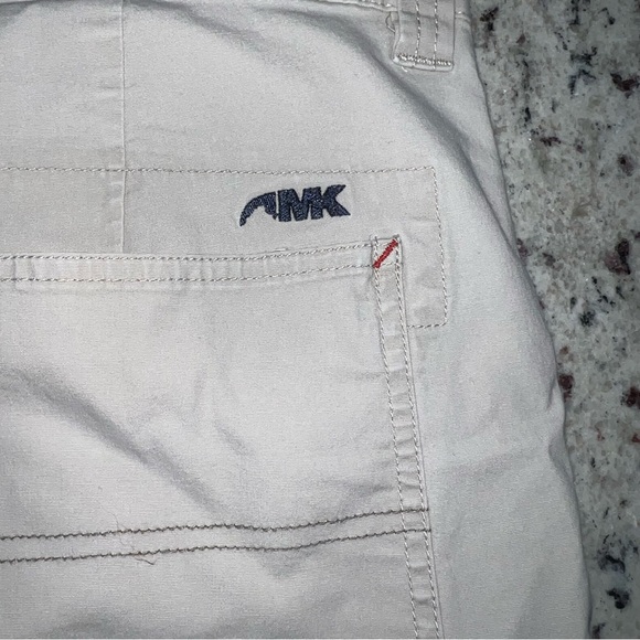 Mountain Khakis relaxed fit size 36 8in seam - Picture 4 of 8
